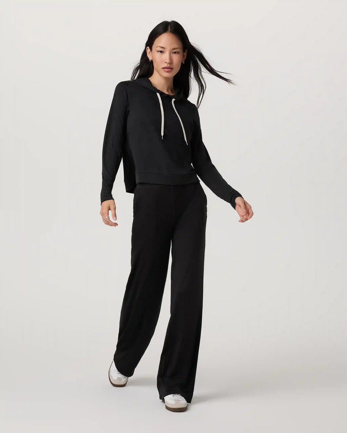 Halo Essential Hoodie | Black Heather