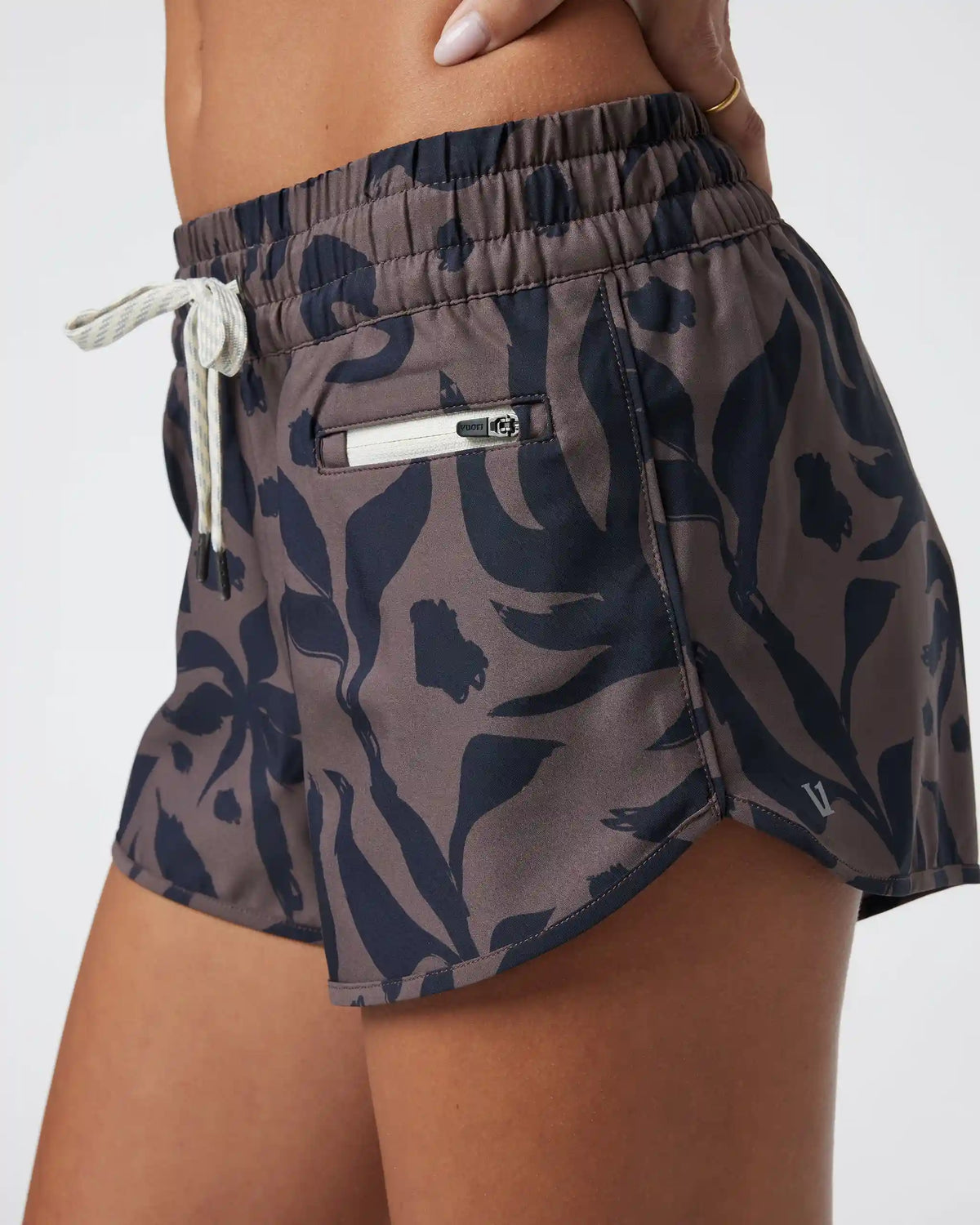 Clementine 2.0 Short 2.5" | Chocolate Contigo