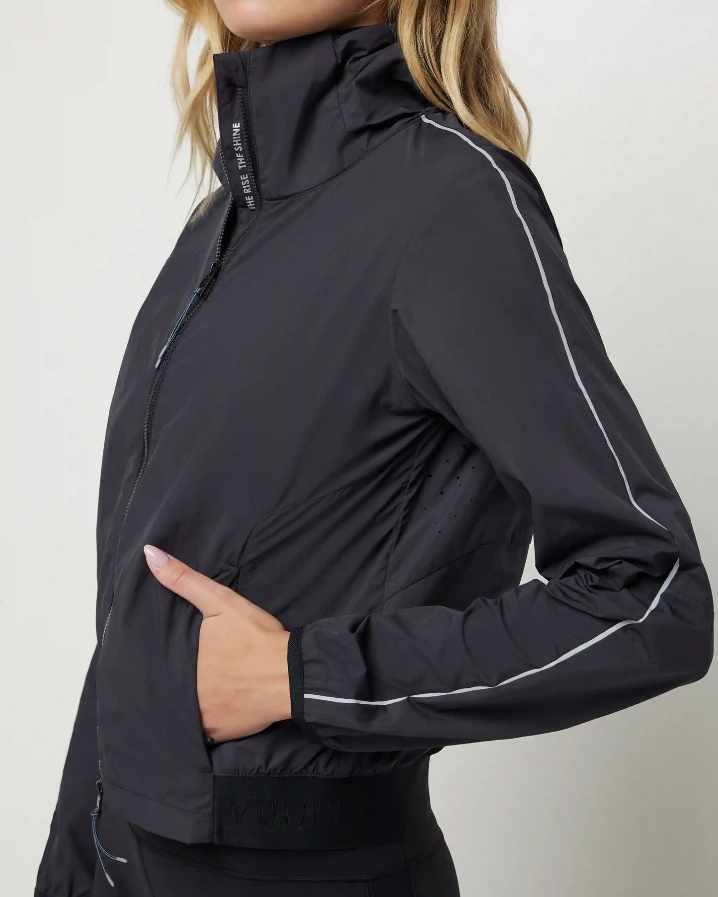Breezy Trainer Jacket | Black