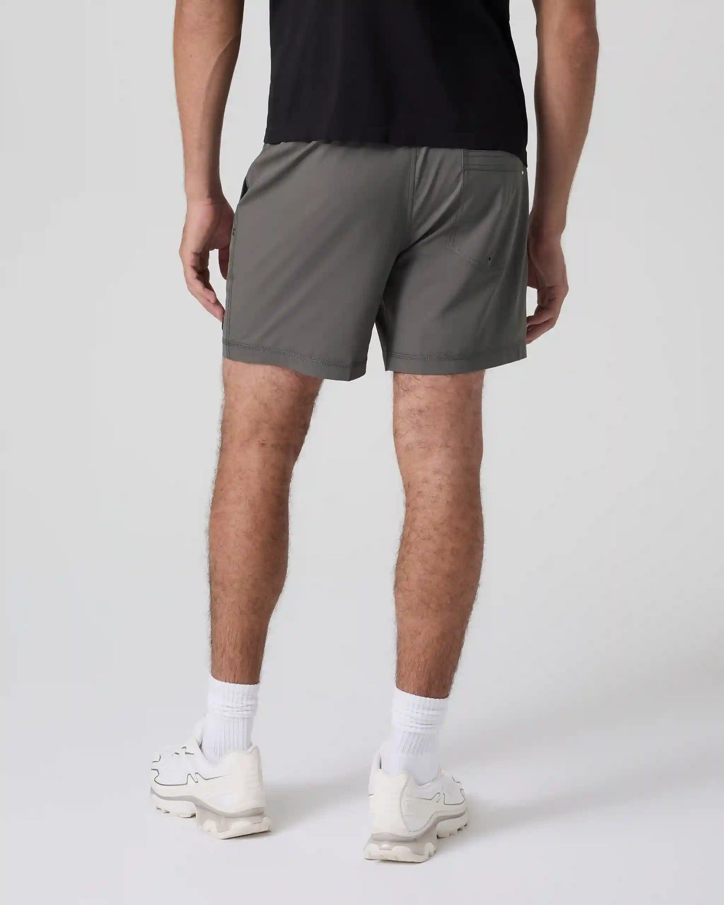 Kore Short Unlined 5" | Warm Grey