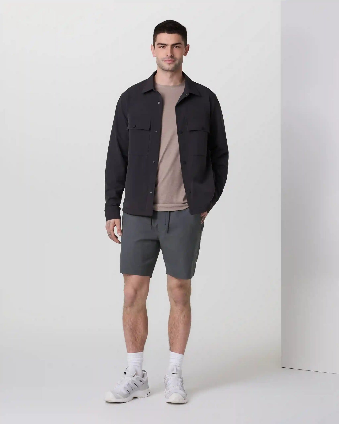 Cascade Crinkle Elastic Waist Short 8" | Charcoal