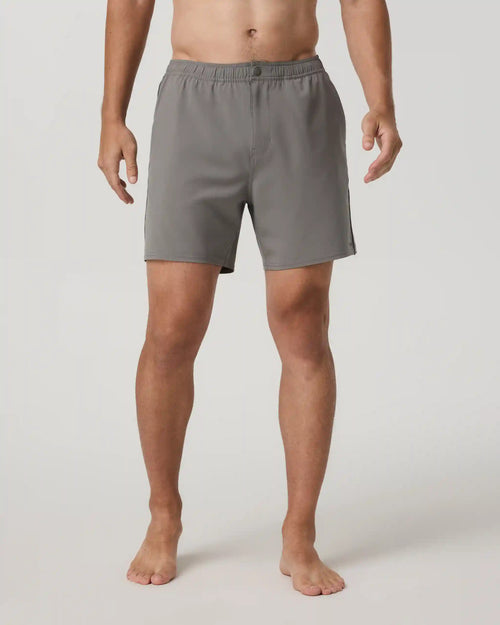 Banks Resort Short | Greyhound
