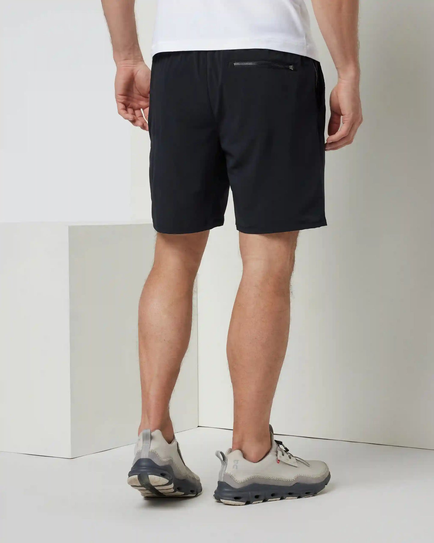 Elevate Kore Short Lined 7" | Black