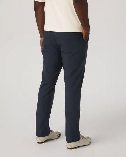 Cascade Tech Chino Pant Classic Fit 32" | Ink