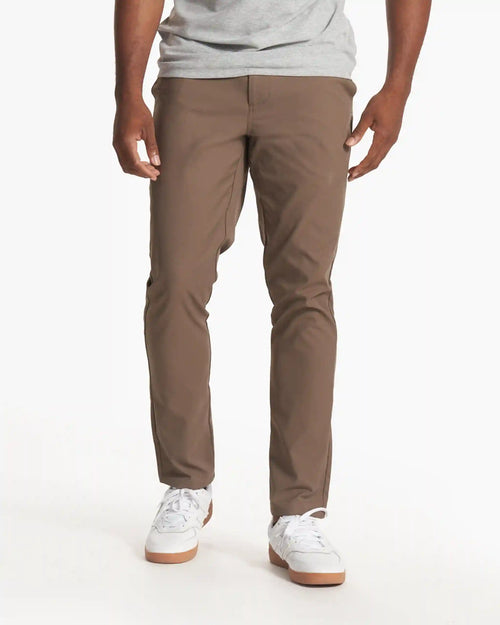 Cascade Tech Chino Pant Athletic Slim Fit 30" | Greige
