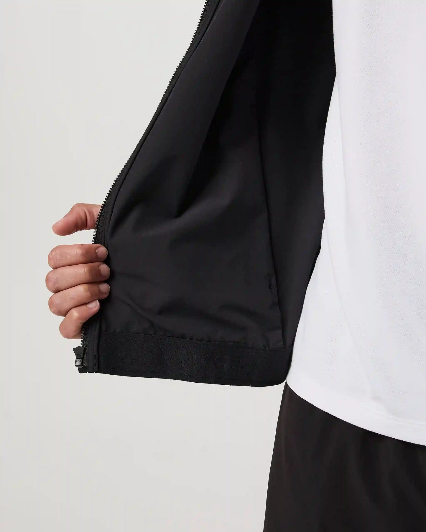 Crosscourt Jacket 2.0 | Black