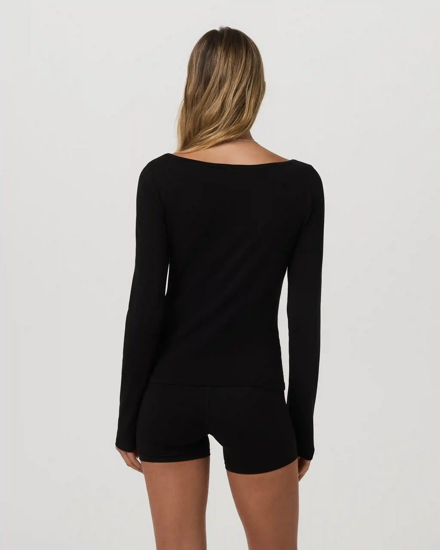 Long Sleeve Tuvalu Boat Neck | Black
