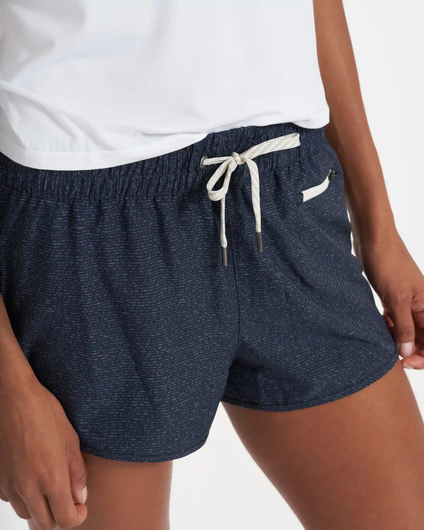 Clementine 2.0 Short 2.5" | Azure Dashed Lines