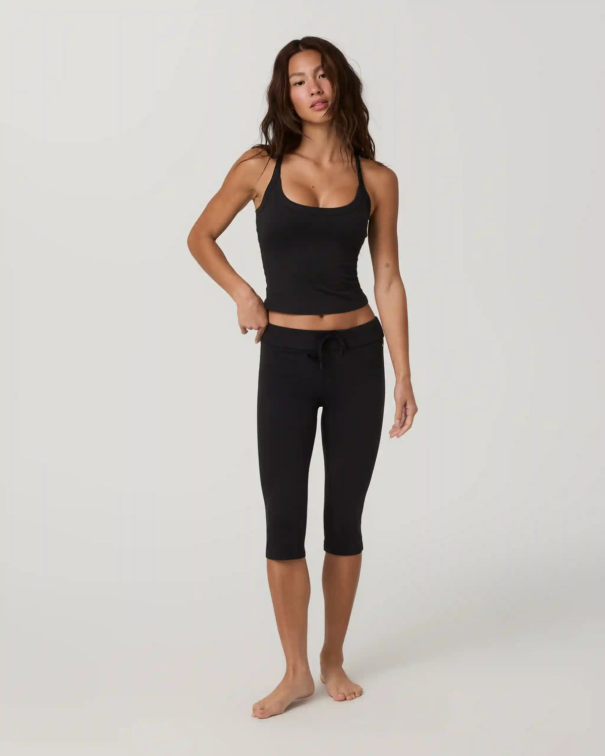 Halo Low Rise Crop Pant | Solid Black